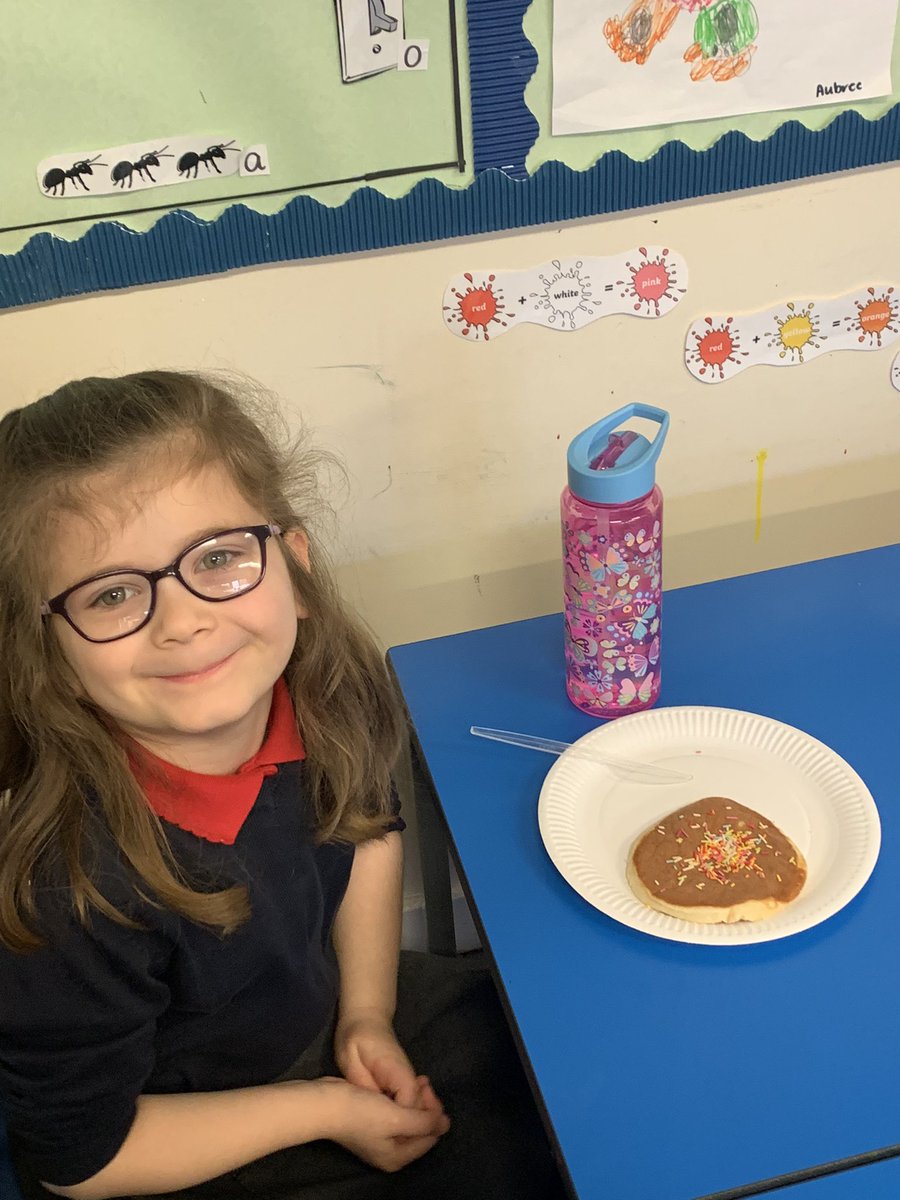 MissWilson888's tweet photo. We love Pancake Day! https://t.co/j89IwpMKrI