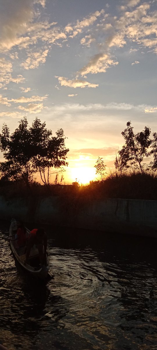 katana040721's tweet image. On the way home 💙

#FirstSunset