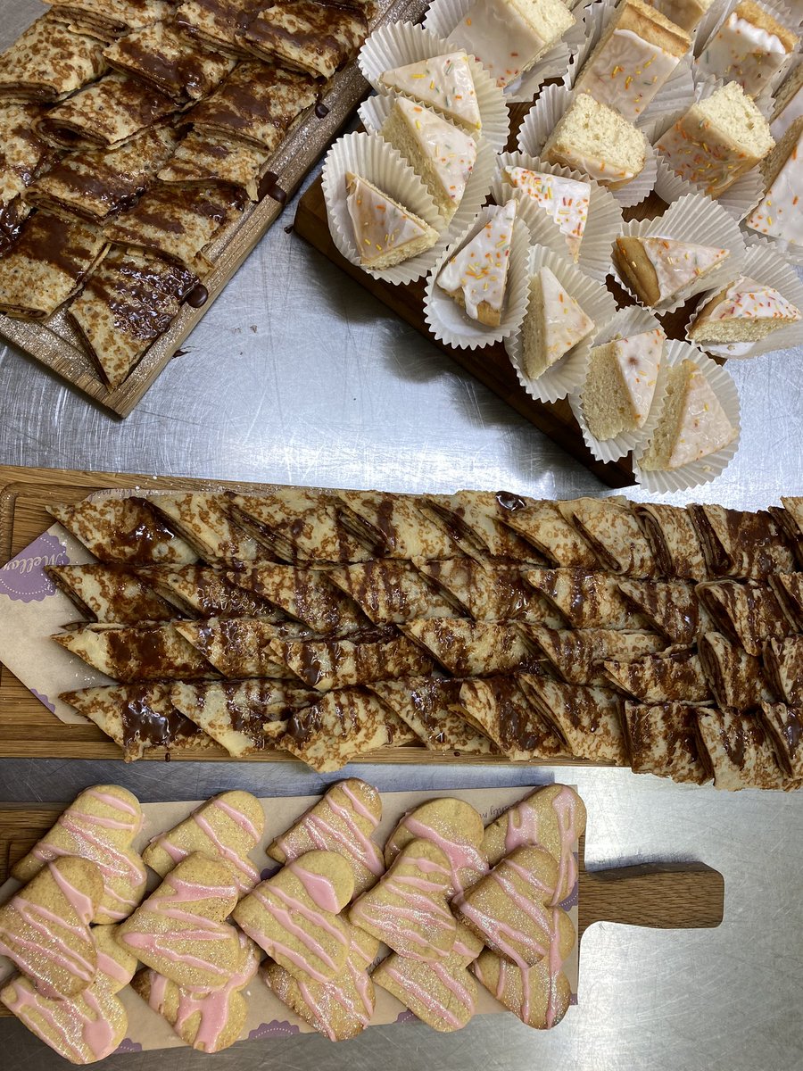 Chocolate pancake day at Ashgrove ….. Scrummy!! <a href="/mellorscatering/">Mellors Catering Services</a> <a href="/DBNutrition_/">Danielle Watkins BSc (Hons) RPHNtr</a> <a href="/SashaWa55340819/">Sasha Walters</a> <a href="/jem/">Jem</a>