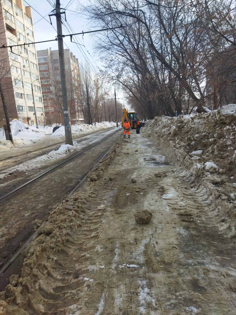 28.02.2022г. Выполнена очистка проездов и тротуаров по ул. Советской от ул. Свободы до ул. Черемшанской. <a href="/Rudakov_i_a/">Рудаков Игорь Александрович</a> <a href="/gkh_kir63/">Отдел по ЖКХ и благоустройству</a>