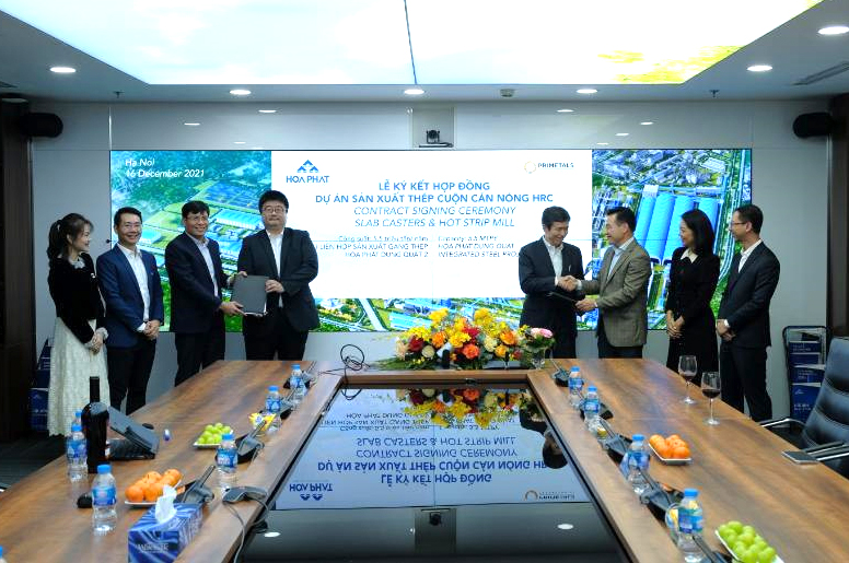 primetals's tweet photo. Vietnamese company HoaPhat has ordered two slab casters, one hot rolling mill, modern automation systems, and comprehensive digitalization solutions from Primetals Technologies.
#MajorContract #HotRolling #ContinousCasting #Digitalization
Read more:
https://t.co/97f3eOmnHZ https://t.co/oiFEMTeiGJ