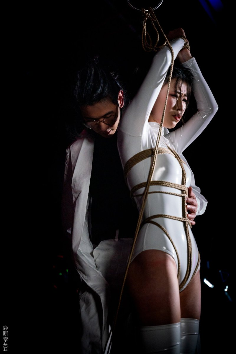 2.26kinked舞台剧
《爱死亡机器人》
出演：
变态科学家@Nightt077
性偶机器人 @77shark_  
半改造仆从： @Huoyin4 
权贵：@D_xiaoTao @XINMIAO__ @Susue929969 @Max_S_Hz  彩虹
主办@CK11230970 
摄影 @duanzhang404 
#绳缚 #捆绑 https://t.co/nNAStoMUNr