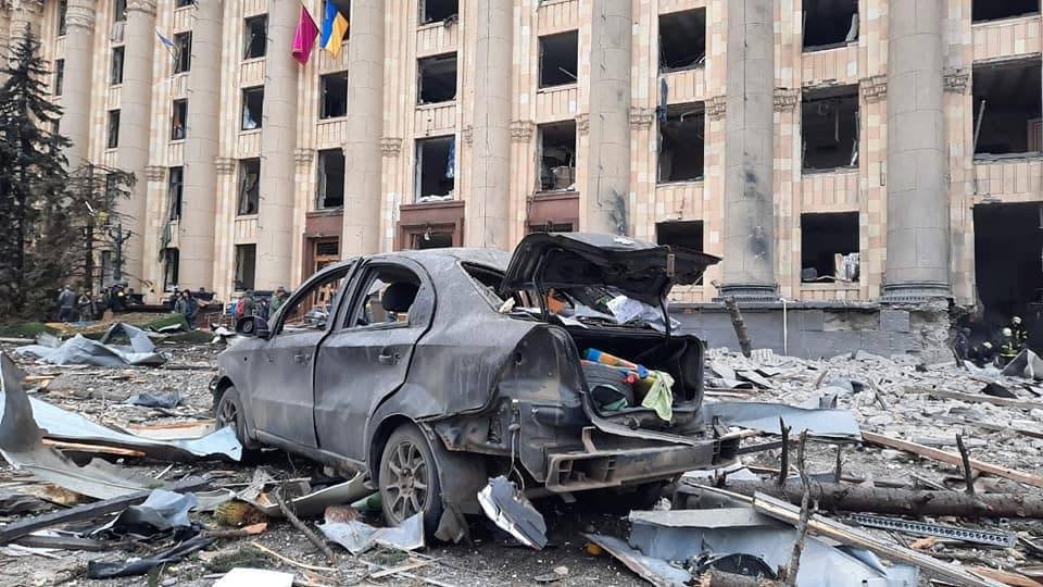 Officially Kharkiv Regional State Administration: 

At least 10 people. About 10 people were rescued from under the rubble, more than 20 people were injured and traumatized. Work is underway to remove the rubble. Stairwells and corridors on all floors were completely destroyed