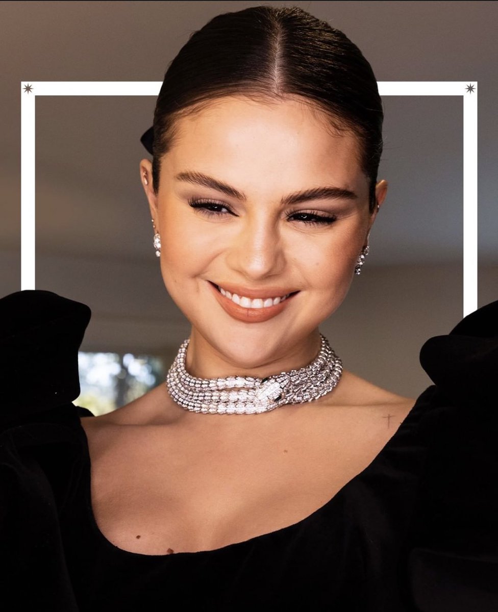 GomezSource's tweet photo. Selena Gomez via Bulgari Instagram https://t.co/BJOfd52tFE