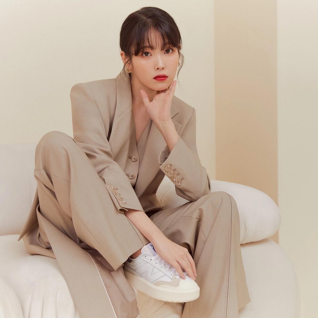 jieun folder tweet media