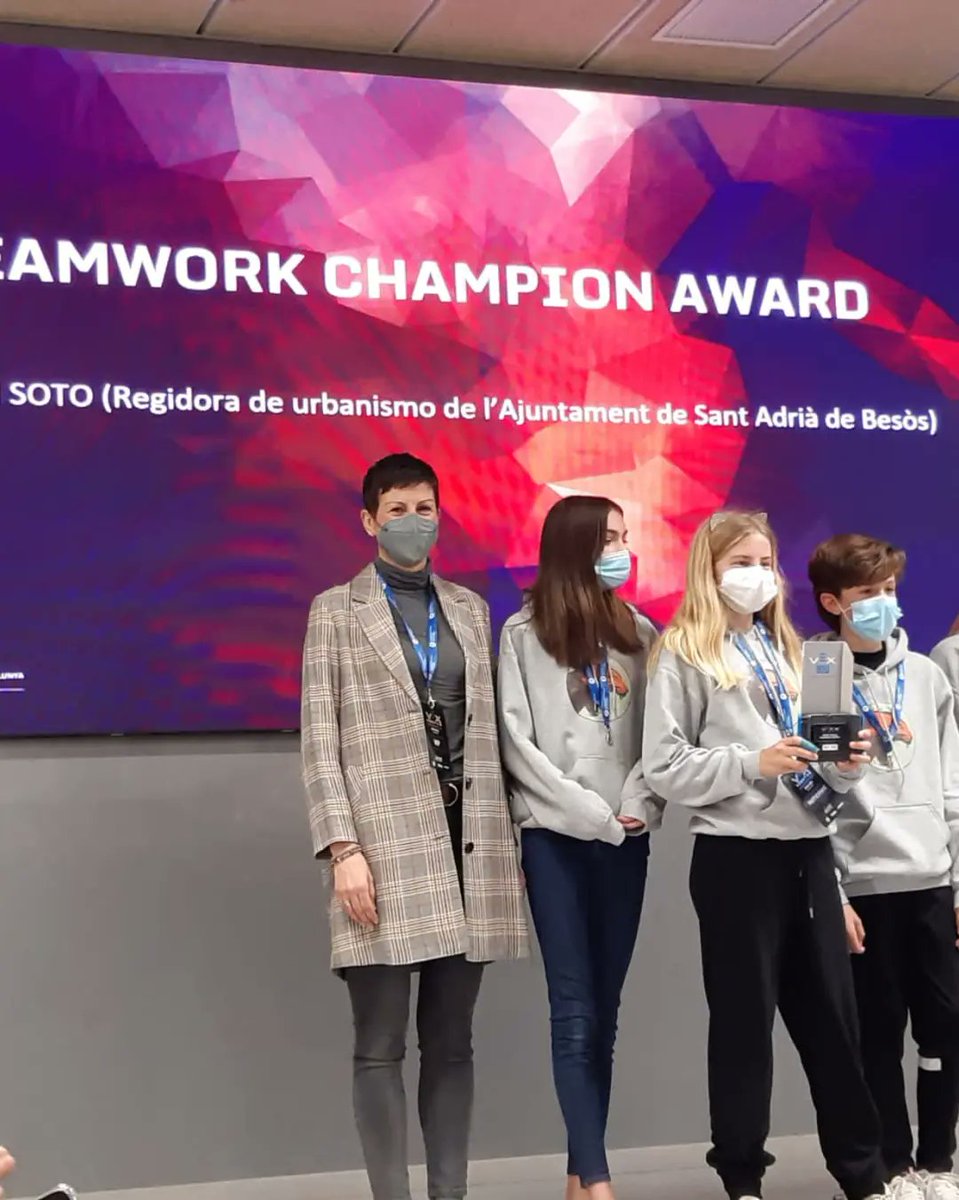 CaneteFilo's tweet image. ➖Diumenge a la @EEBE_UPC es va disputar la final estatal de la #VEXRoboticscompetition.🤖
➖Va ser una jornada plena de reptes i emocions per a tots els i les participants.💪🏼
➖Enhorabona als campions i campiones!🎊
@pucra_upc