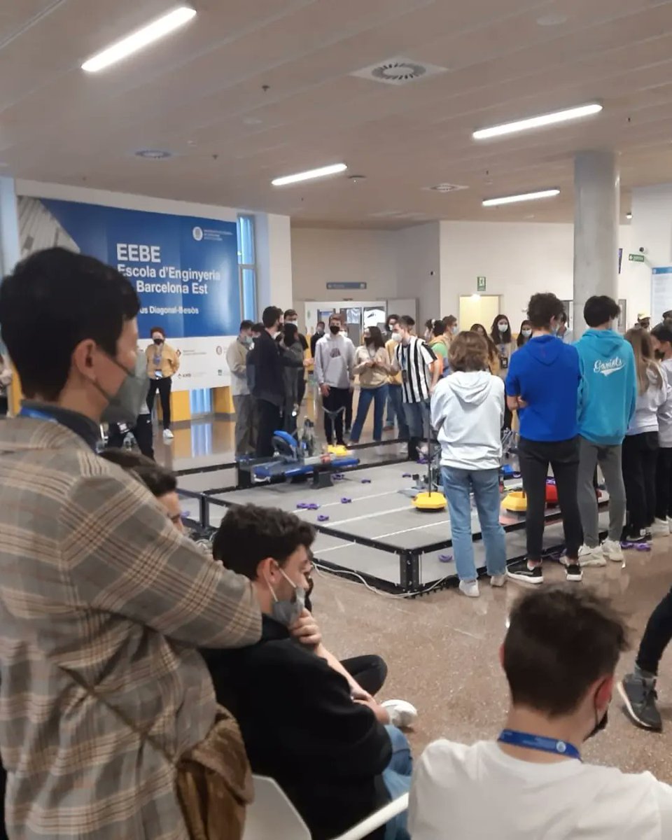 CaneteFilo's tweet image. ➖Diumenge a la @EEBE_UPC es va disputar la final estatal de la #VEXRoboticscompetition.🤖
➖Va ser una jornada plena de reptes i emocions per a tots els i les participants.💪🏼
➖Enhorabona als campions i campiones!🎊
@pucra_upc