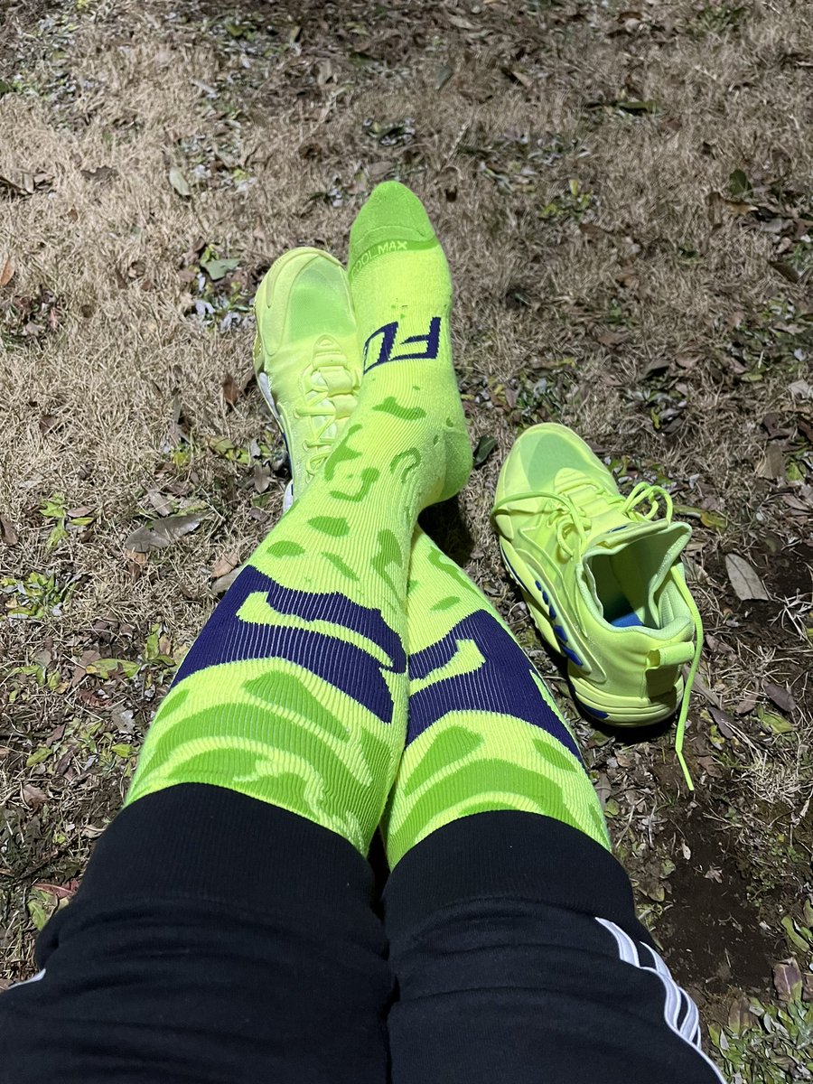 またまたFOX RACINGのMX Socks
ソックスとシューズの色が完全一致してるのが気持ち良い😄