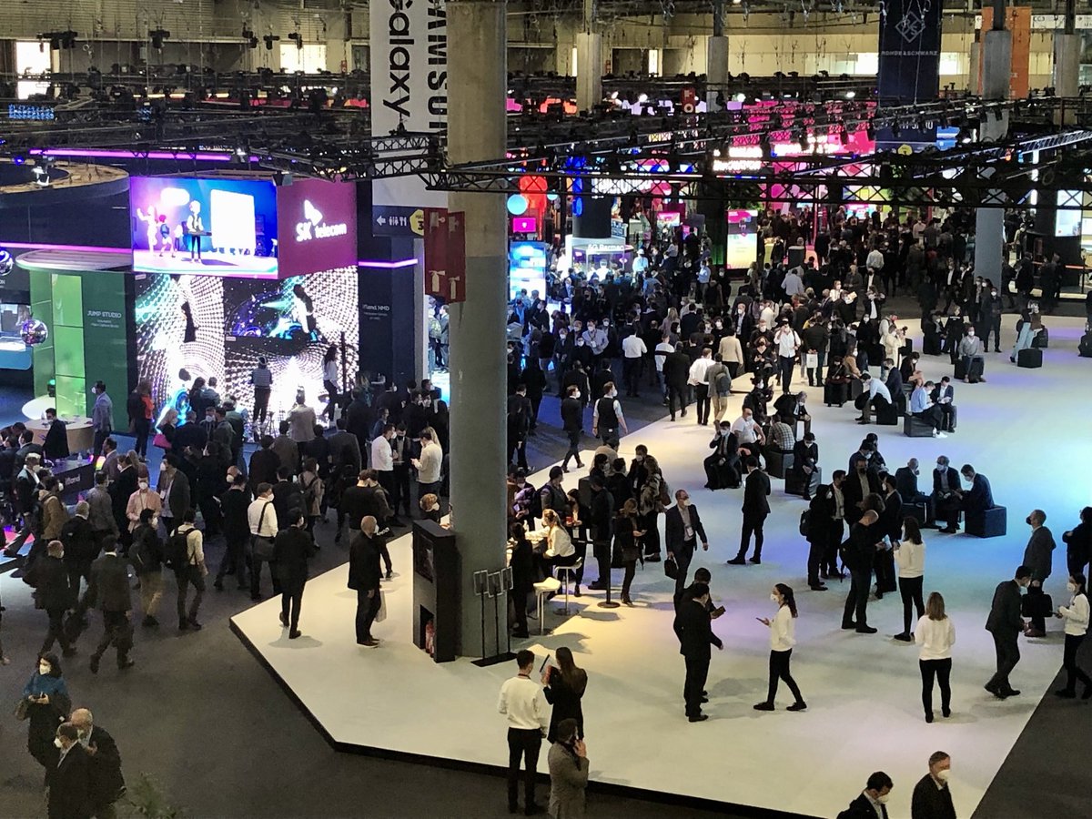 I mentrestant, un #MWC22 gairebé “normal”, tres anys després