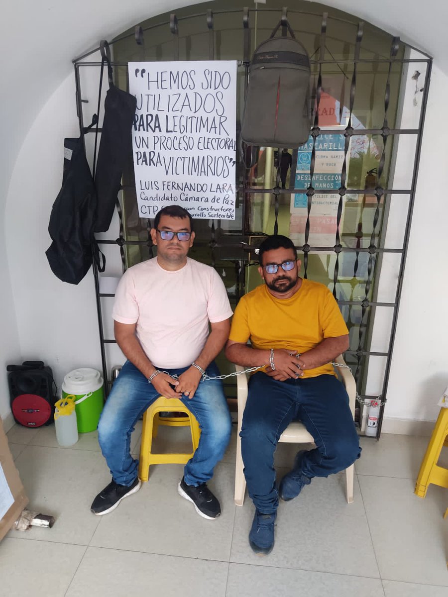 LuisflaraVasque's tweet image. Acá continuamos en la sede de la registraduria en Valledupar, exigiendo se nos brinden garantías para participar del Debate electoral #Citrep y aplazar las elecciones para las cámaras de paz.
También exigimos la presencia del Tribunal especial de paz @CNE_COLOMBIA