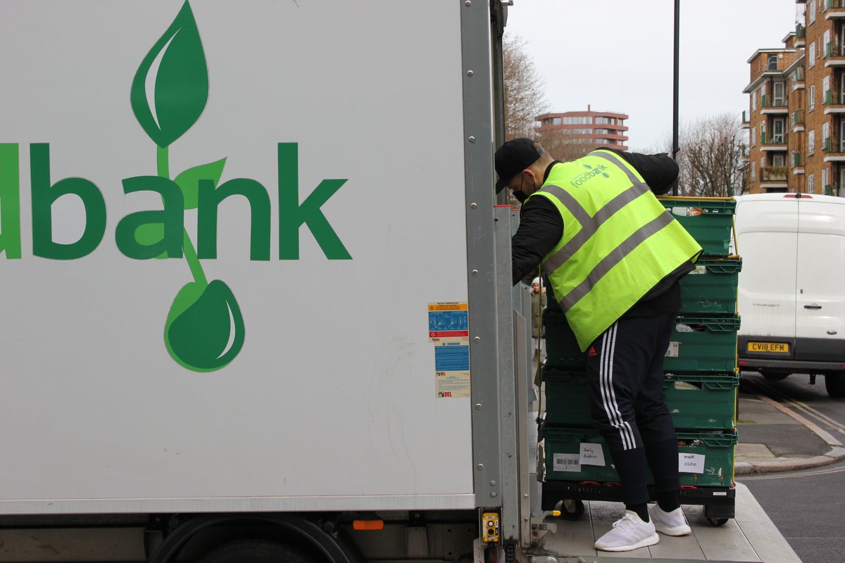 Did you know we have a Featured Opportunities board on our website that we update regularly? 🤔

Right now the @TheNGAlliance are looking for community gardeners, and <a href="/HackneyFoodbank/">@HackneyFoodbank</a> need someone with a clean license to drive their Luton van!

See here: vchackney.org/volunteer/