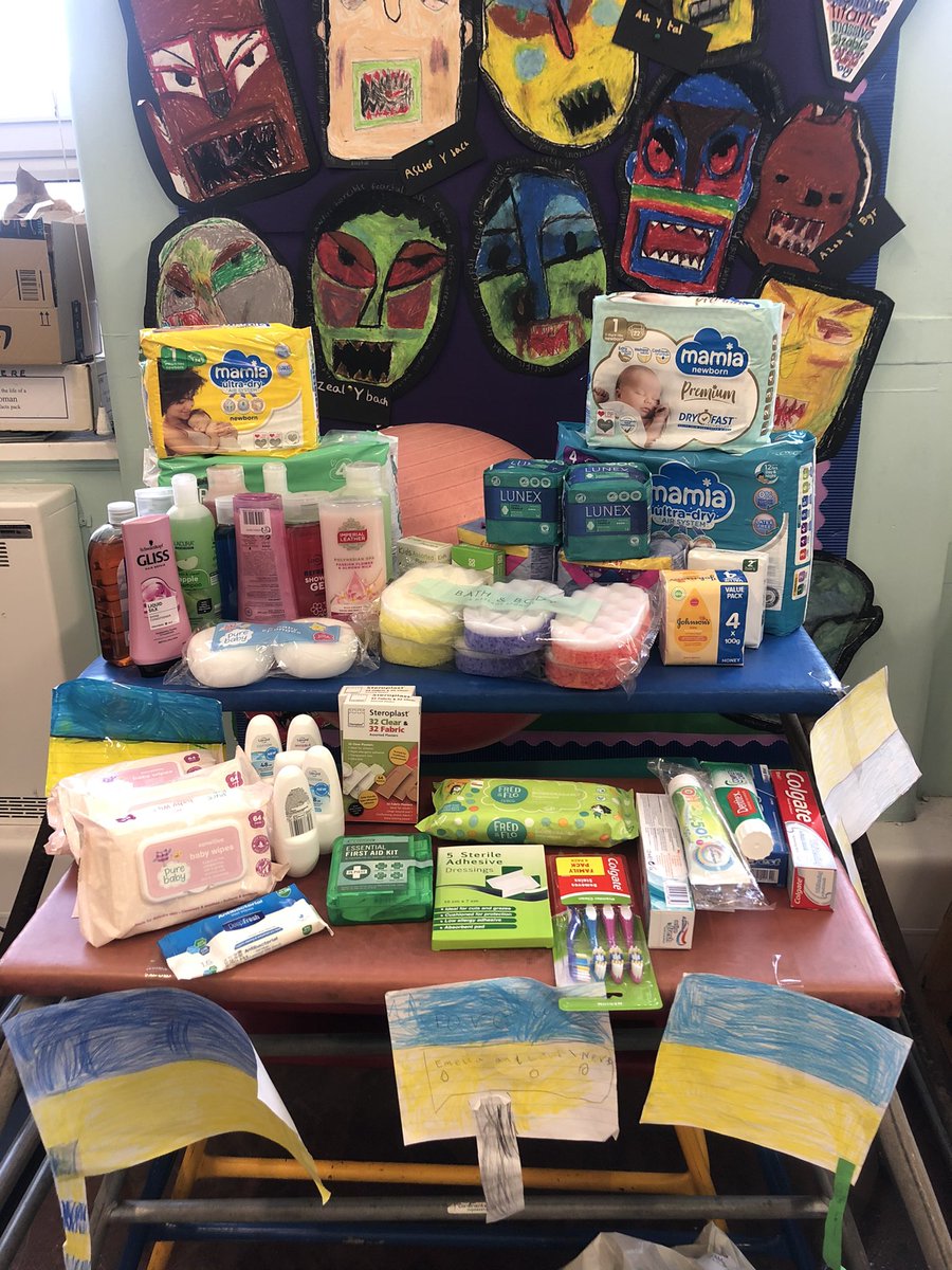 On a day we celebrate being #welsh on #stdavidsday our school community stand with #Ukraine in collecting supplies heading to Poland this Friday. What an excellent start. All donations in by Thursday please - we all thank you