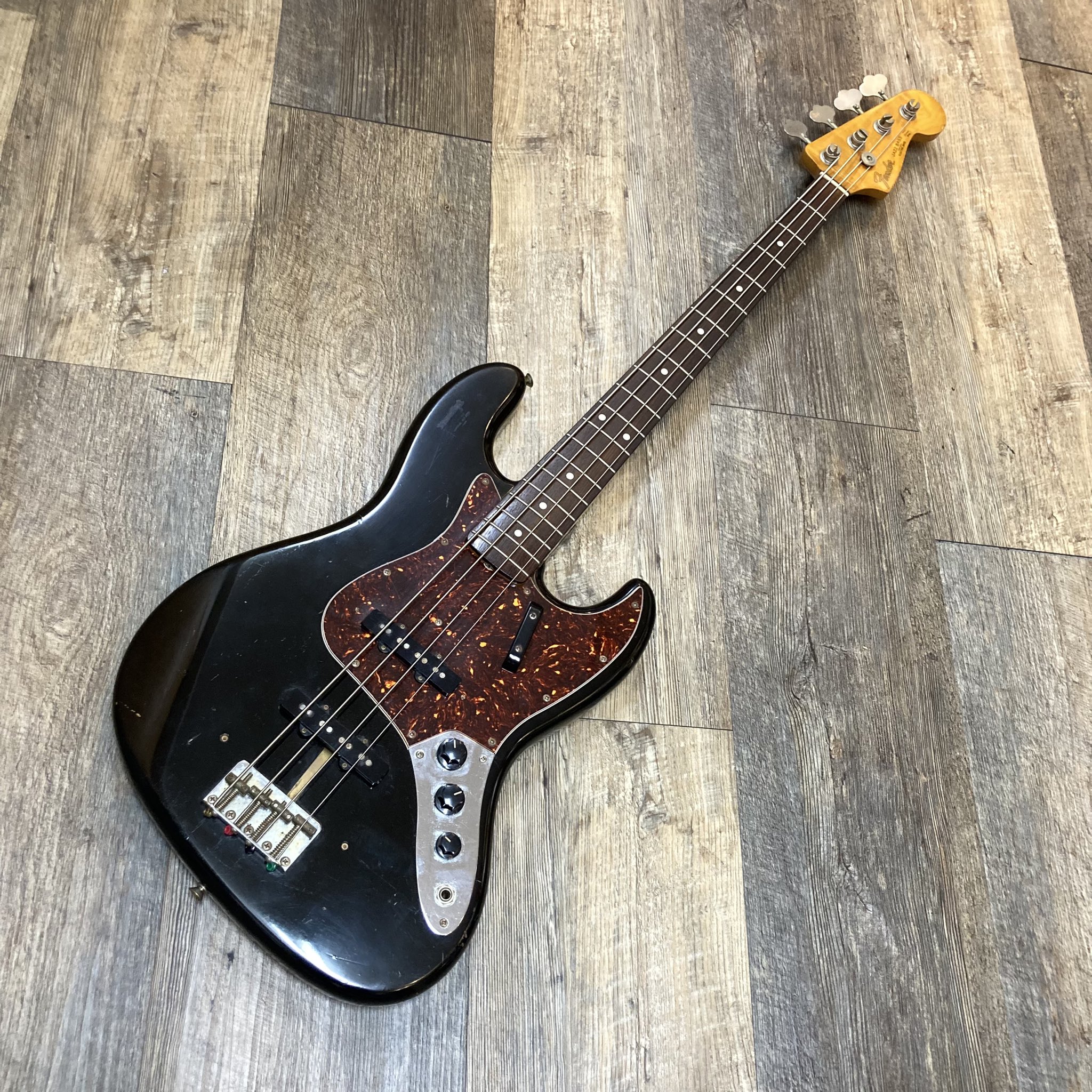 Fender Japan JB62ニトロセルロースラッカー塗装 新品CTS使用 Fender