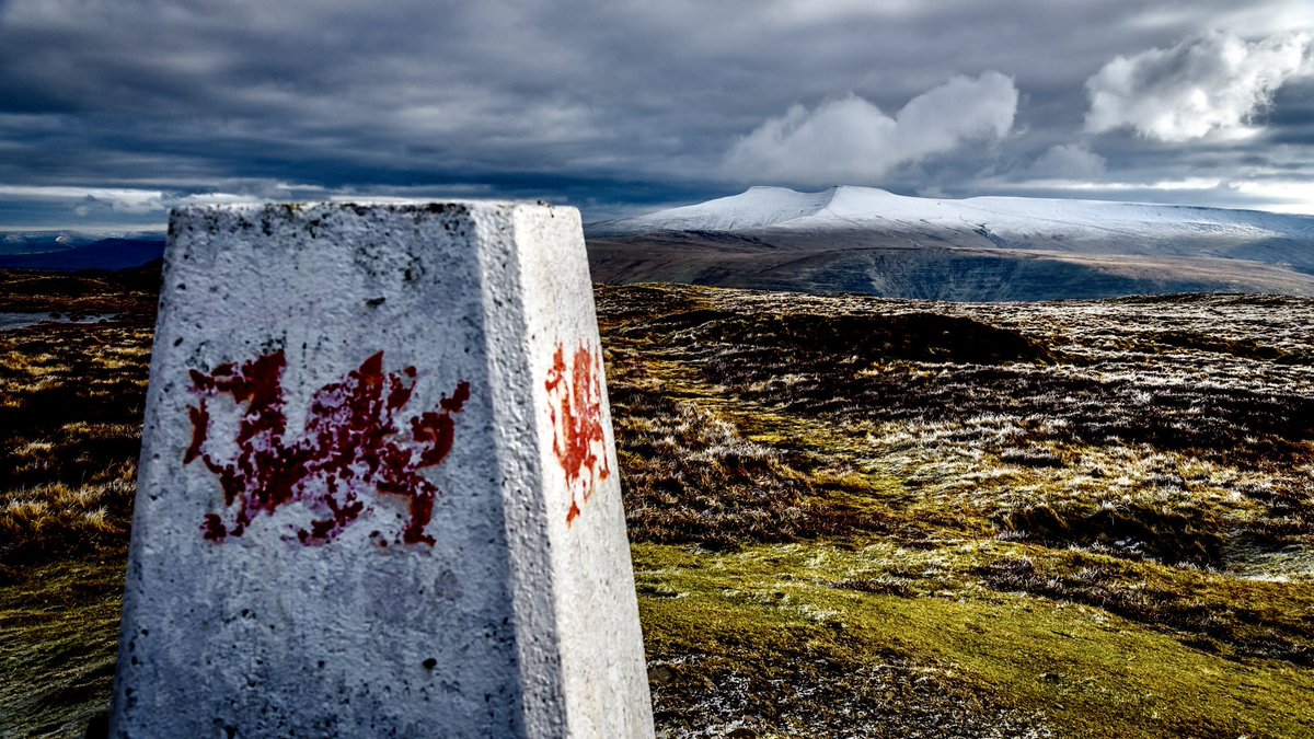 SWimagesUK's tweet image. Happy Saint David’s Day, got to ❤️ this place. #StDavidsDay @NTBreconbeacons @BeaconsPhotos @StormHour @OPOTY @DiscoverCymru @visitwales @Ruth_ITV
