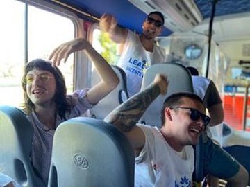 atlanticsurff's tweet image. Estas seis lacras violaron a una chiquita de 20 años en Palermo. Saben para quienes militan? Sí, para La Cámpora. Quiero ver a todos los militantes y medios Kirchneristas condenando esto. 👇👊💣🔥⚡️