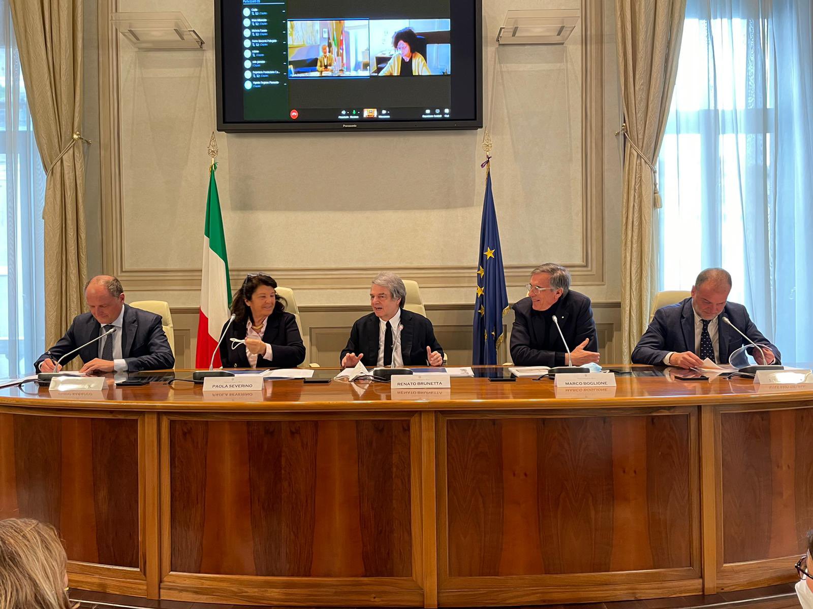 Claudia Porchietto (ClaudiaPorchiet) / Twitter