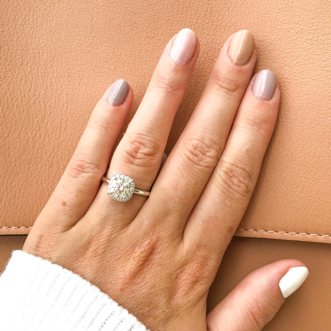 lilyclarecom's tweet photo. Vintage Feels 💍💎💍 A classic for her classic beauty. #lilyclare #engagementring #swoonworthyproposals #weddingforward https://t.co/qcZBDHWRHH