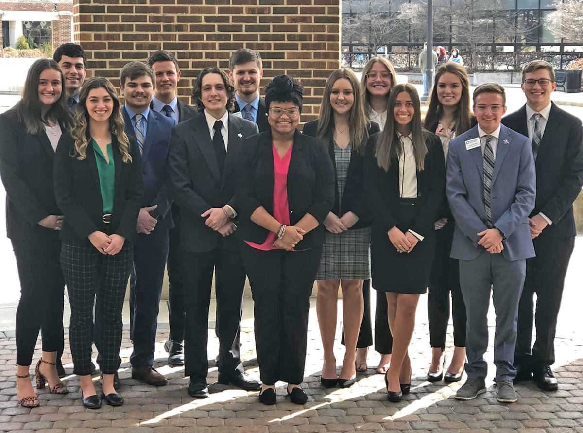 The junior class of the Networks Professional Development Program wants to say thank you again to all of our speakers, sponsors, and attendees! We hope to see you back next year!

indstate.edu/business/ethics 

#indstateethics #StudentSuccess