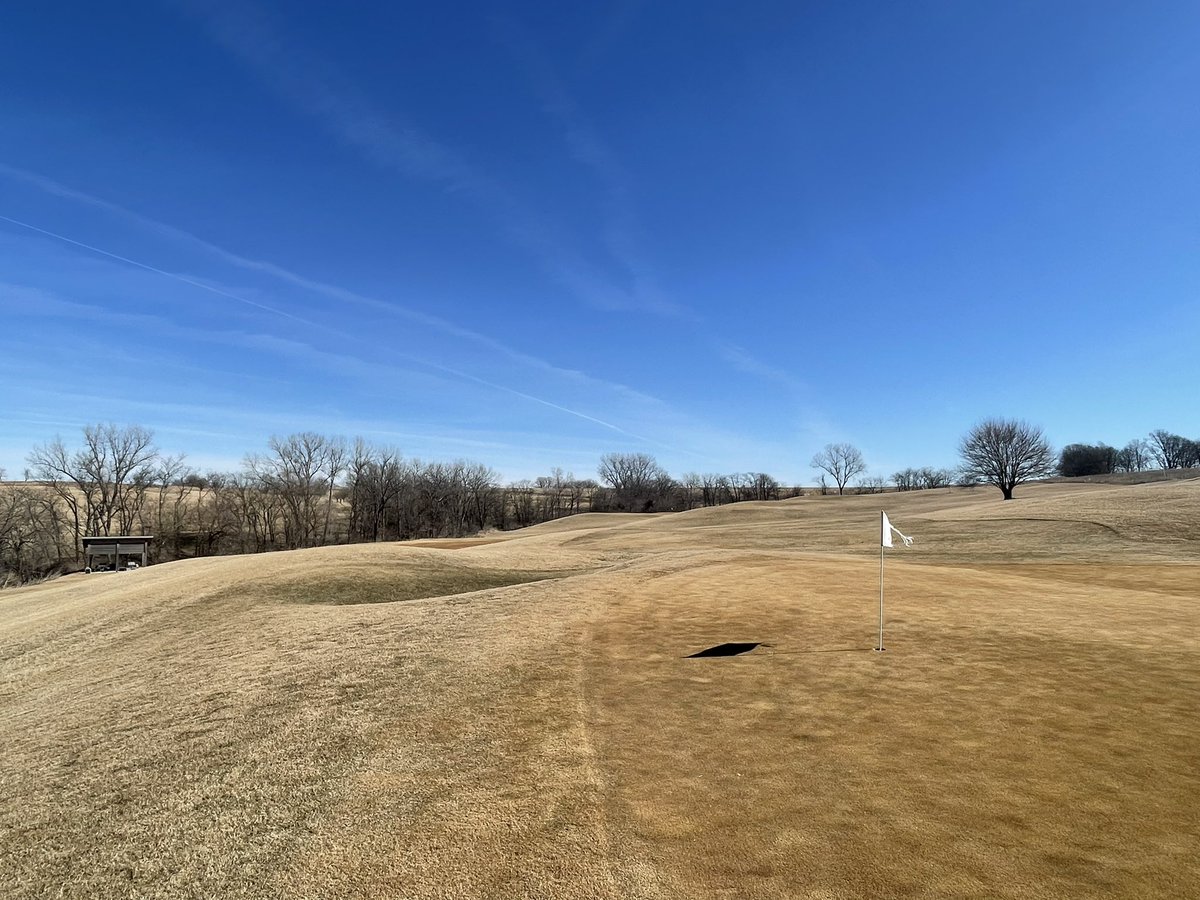 MozingoLake's tweet photo. Itβs a beautiful day to Golf at Mozingo Lake Golf Course! β³οΈ
Sunny & 70? Weβll take it! βοΈ
#Mozingo #MozingoLake #MozingoLakeRecreationPark #MozingoLakeGolfCourse #GolfMozingo #Sechrest18 #Watson9 #VisitMozingo https://t.co/HBvlUPuAxK