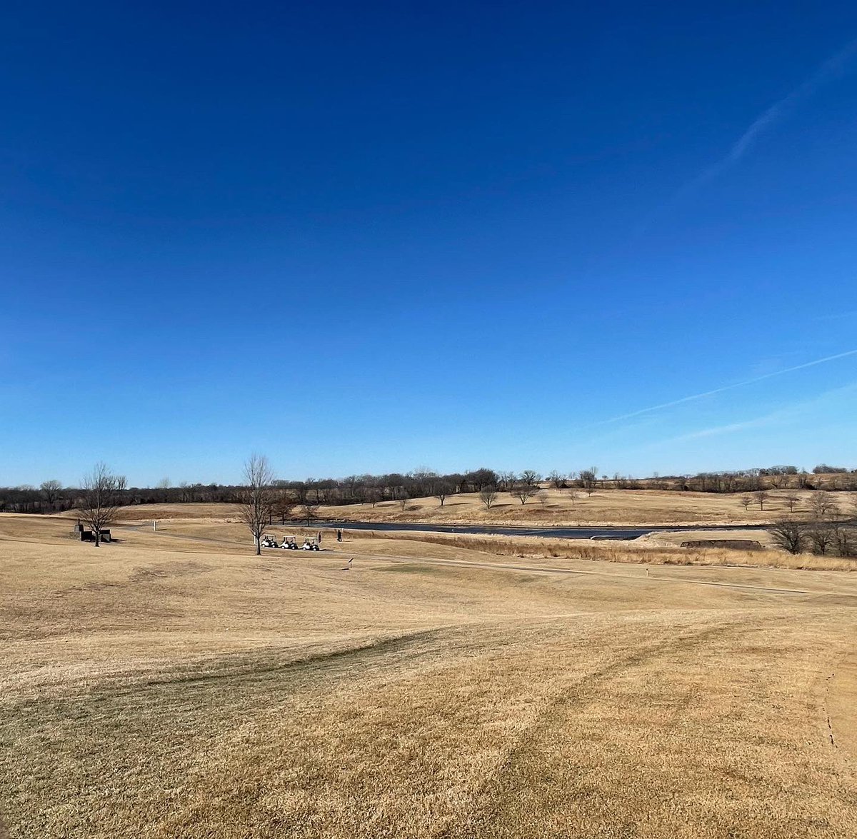 MozingoLake's tweet photo. Itβs a beautiful day to Golf at Mozingo Lake Golf Course! β³οΈ
Sunny & 70? Weβll take it! βοΈ
#Mozingo #MozingoLake #MozingoLakeRecreationPark #MozingoLakeGolfCourse #GolfMozingo #Sechrest18 #Watson9 #VisitMozingo https://t.co/HBvlUPuAxK