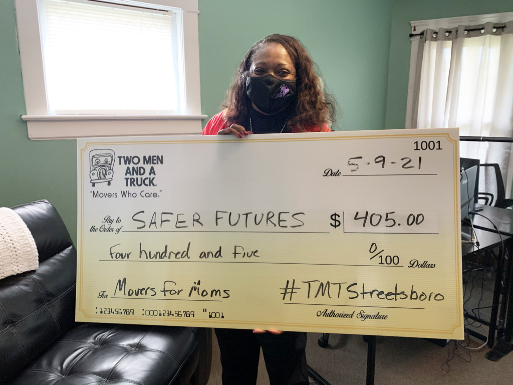 TWO MEN AND A TRUCK® tweet media