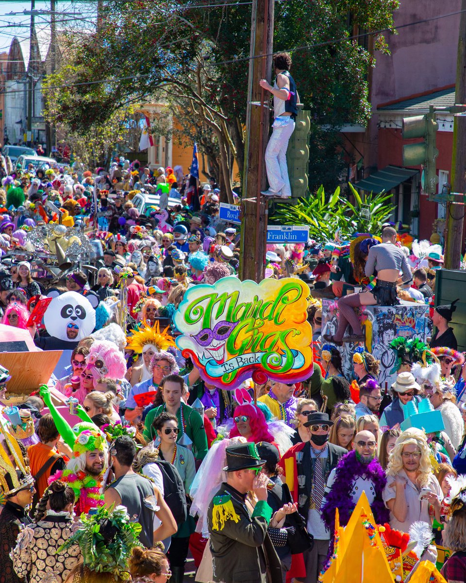 Mardi Gras returns 💜💚💛

#fattuesday #mardigras #neworleans #marigny #nola #carnival
