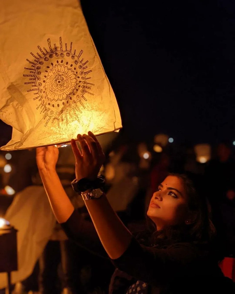 Our lanterns are what makes The Lights special!

Some participants use the lantern release as a way to honor lost loved ones. 
Some will write on their lanterns a list of their hopes and dreams for the future.

What are YOU planning to do with our floating lanterns?