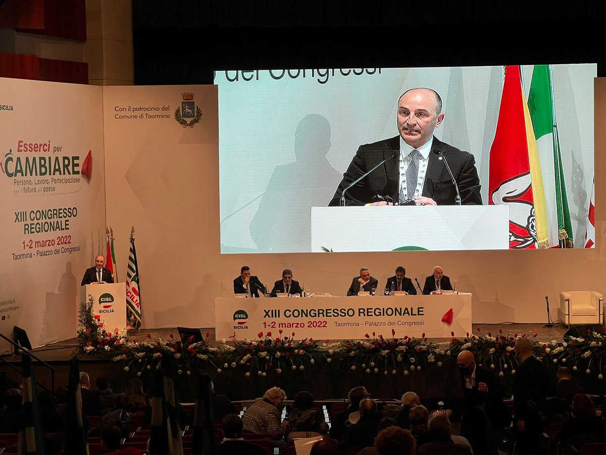 trainavinci's tweet image. #DionisioGiordano al XII congresso @CislSicilia “senso di appartenenza, competenza e conoscenza per esserci nel presente con l’ambizione di indirizzare il futuro, #essercipercambiare e #crescerecontrasporto” #gigisbarra
@CislNazionale 
@salvopellecchia @FitSicilia_cisl @FitCisl