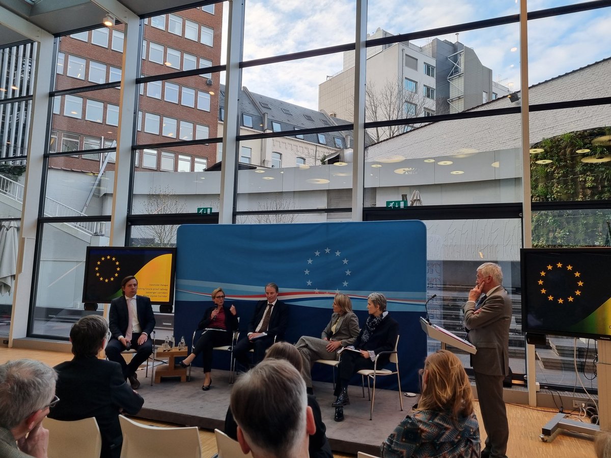 Talking action on international rail at <a href="/NLatEU/">Netherlands at the EU</a> . Europeanen Commission, NS, Deutsche Bahn and ProRail among the supporters of more European action in Amsterdam-Arnhem-Ruhr and connecting more German and EU destinations