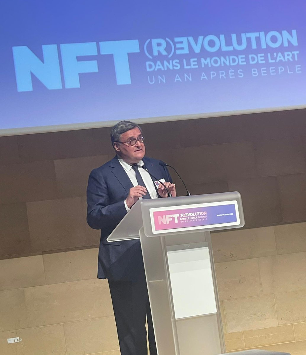 AcadBeauxarts's tweet photo. Henri Paul, président du @cvvencheres, conclut cette journée de discussions et d’échanges. #colloquenft #nft https://t.co/cXZlxf4MRe