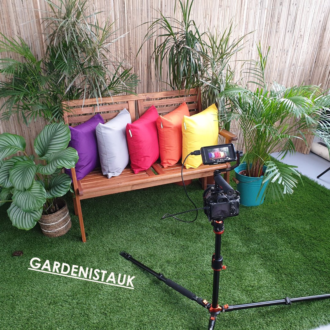 Behind the scenes of our photoshoot for Gardenista. 📷

Visit the Gardenista website today!
gardenistauk.com