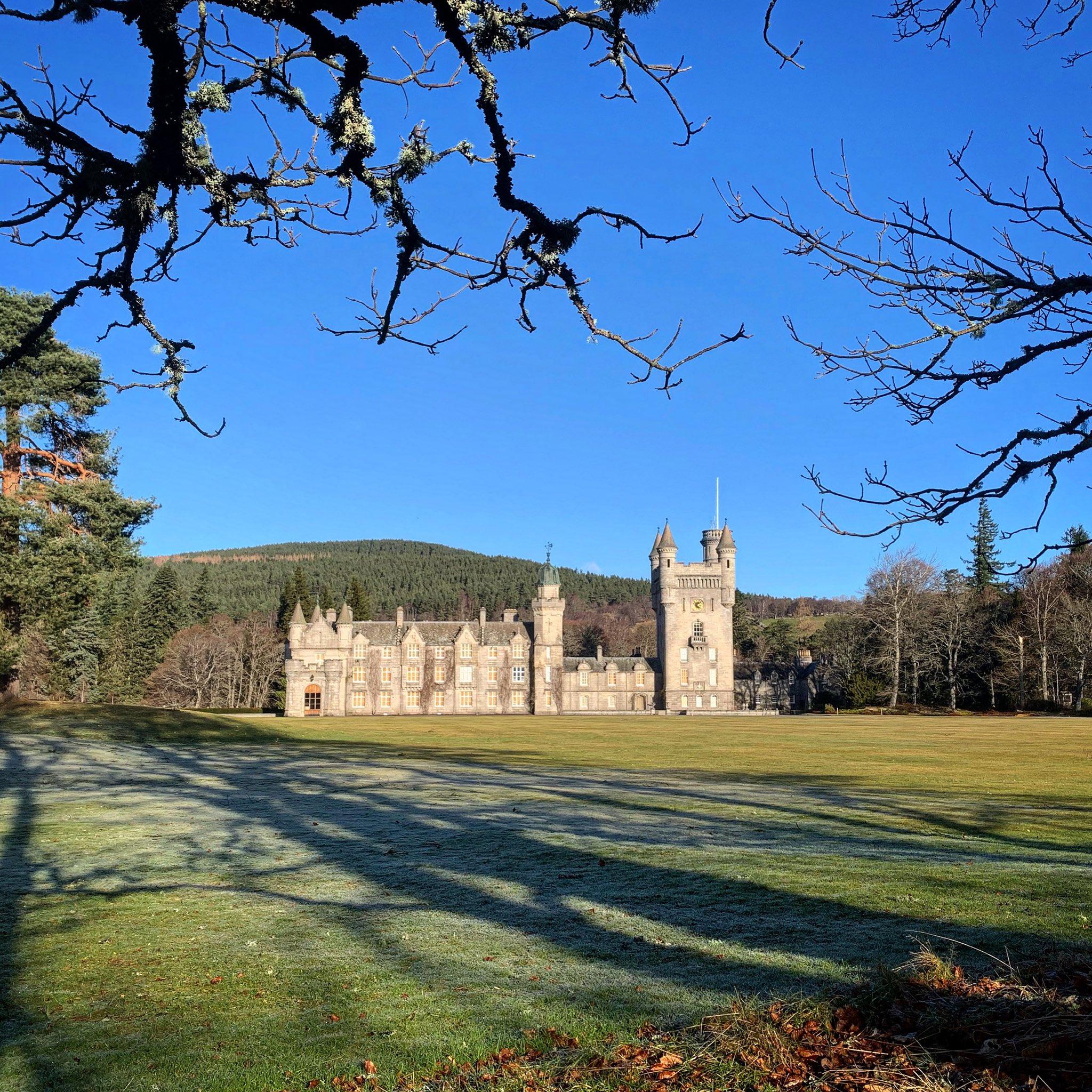 Balmoral Castle & Estate on Twitter "A blue sky day at Balmoral Castle