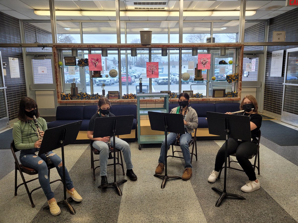 CMSBrooksBand's tweet photo. In celebration of Music in Our Schools Month #MIOSM , members of CMS Wind Ensemble are performing in small chamber groups.  A 7th grade quartet opened our month of music making.  @NAfME @NJMEA @ColoniaMiddle @J_Massimino @cmsmatthewtaber @colonia_band https://t.co/t9aZaAUqpv