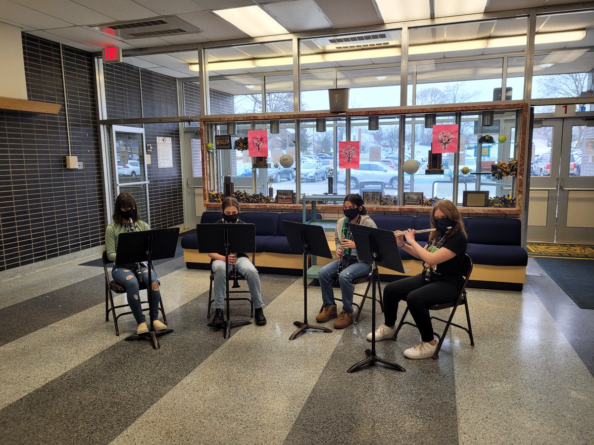 CMSBrooksBand's tweet photo. In celebration of Music in Our Schools Month #MIOSM , members of CMS Wind Ensemble are performing in small chamber groups.  A 7th grade quartet opened our month of music making.  @NAfME @NJMEA @ColoniaMiddle @J_Massimino @cmsmatthewtaber @colonia_band https://t.co/t9aZaAUqpv
