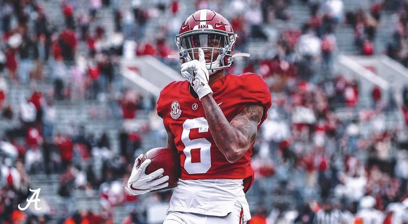 _brayofficial's tweet photo. Blessed to receive an offer from The University of Alabama!!!🐘
#RollTide https://t.co/IMcsItMa96