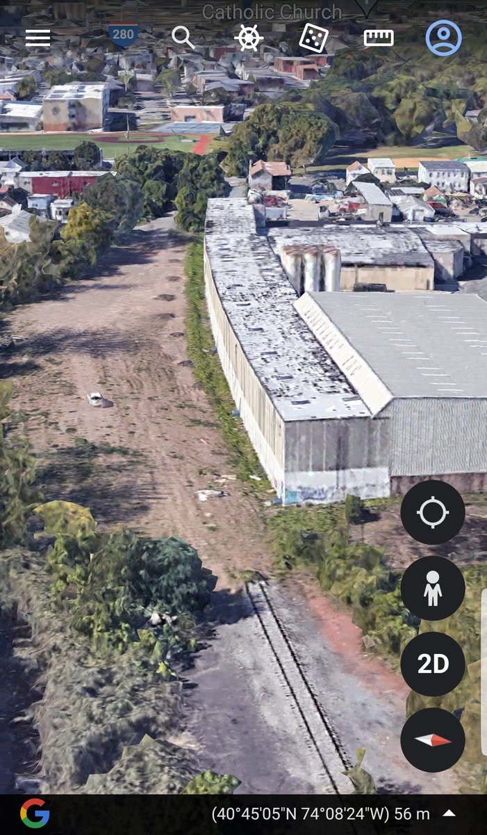 @CityofNewarkNJ 
@KearnyOnTheWeb 
@theobservernj
@starledger
Why is @nscorp #NorfolkSouthern railroad burying the former #ErieLackawanna  Rwy Newark Branch aka Newark Industrial track under 3ft of dirt, gravel in Newark & West Hudson? ISN'T this to be eventually light rail?