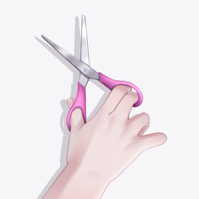 「holding scissors」 illustration images(Popular｜RT&Fav:50)