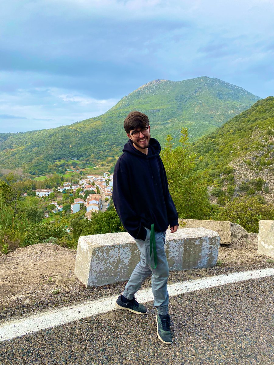 LidiaSanchez98's tweet photo. Lo único q m da fuerza para seguir la semana es seguir visitando los findes los pueblos blancos 🌺💕🤠✨ https://t.co/b8Z2xrAis4