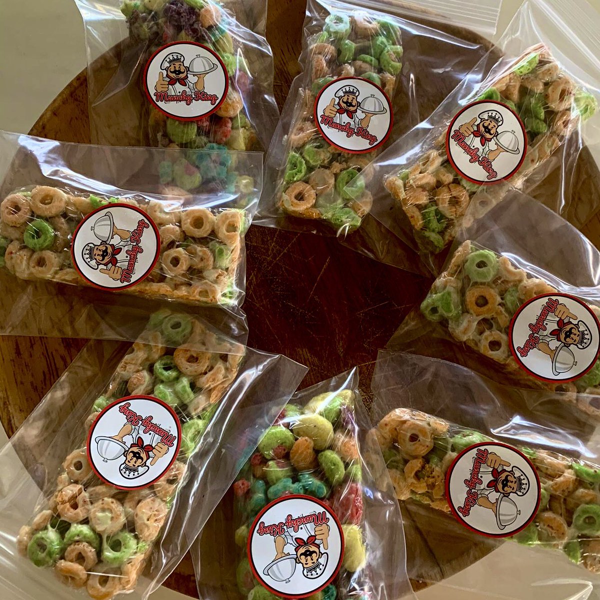 KayleeDovlet's tweet photo. Space Cereal Bars only available at @FSPhuket. Fruit Loops, Apple Jacks and Fruity Pebbles. They’re like your childhood, but better. 😉 @MunchyKing #CannabisCommunity #cannabisculture #cannabisindustry #cannabisLegal https://t.co/UDx0shtIkZ