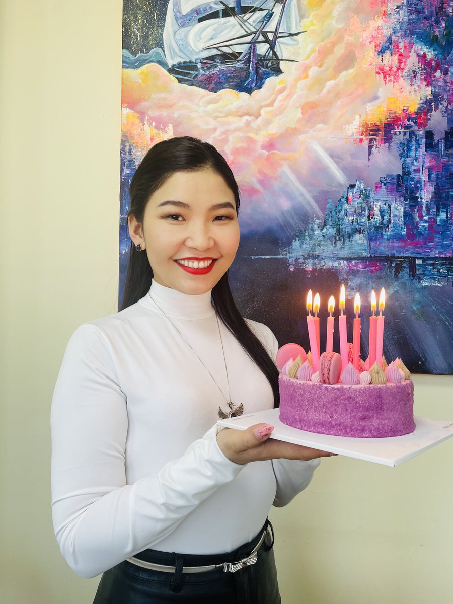 Soninoos tursun udur bolson 
Saihan baisan 
Zugeer ongirsiin xaxaxa 🤣😘🥰