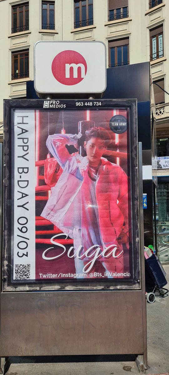 BTS_inValencia's tweet photo. Y le damos la bienvenida a Suga,por fin llegó a Valencia!!!🥳🥳🥳
Ya podéis visitar el cartel de Suga en el exterior de la estación de metro de Plaza España. Estará del 1 al 14 de Marzo. Esperamos vuestras fotos 😊
#BTS_inValencia #bdayproject #SUGA #suga #sugaday https://t.co/bDh9jmXIqk