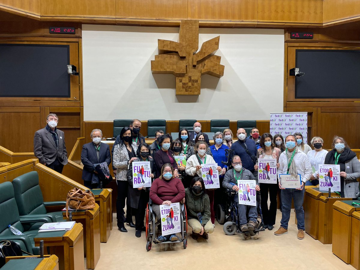 Compartimos algunos de los compromisos que desde <a href="/FEDER_ONG/">FEDER | Enfermedades Raras</a> hemos recopilado en las CC.AA:

Cataluña: bit.ly/3HrSExT
Comunidad Valenciana: bit.ly/3C2Rc3U
Extremadura: bit.ly/3vu0zsu
Madrid: bit.ly/3K5CHzo
País Vasco: bit.ly/3MaeycF