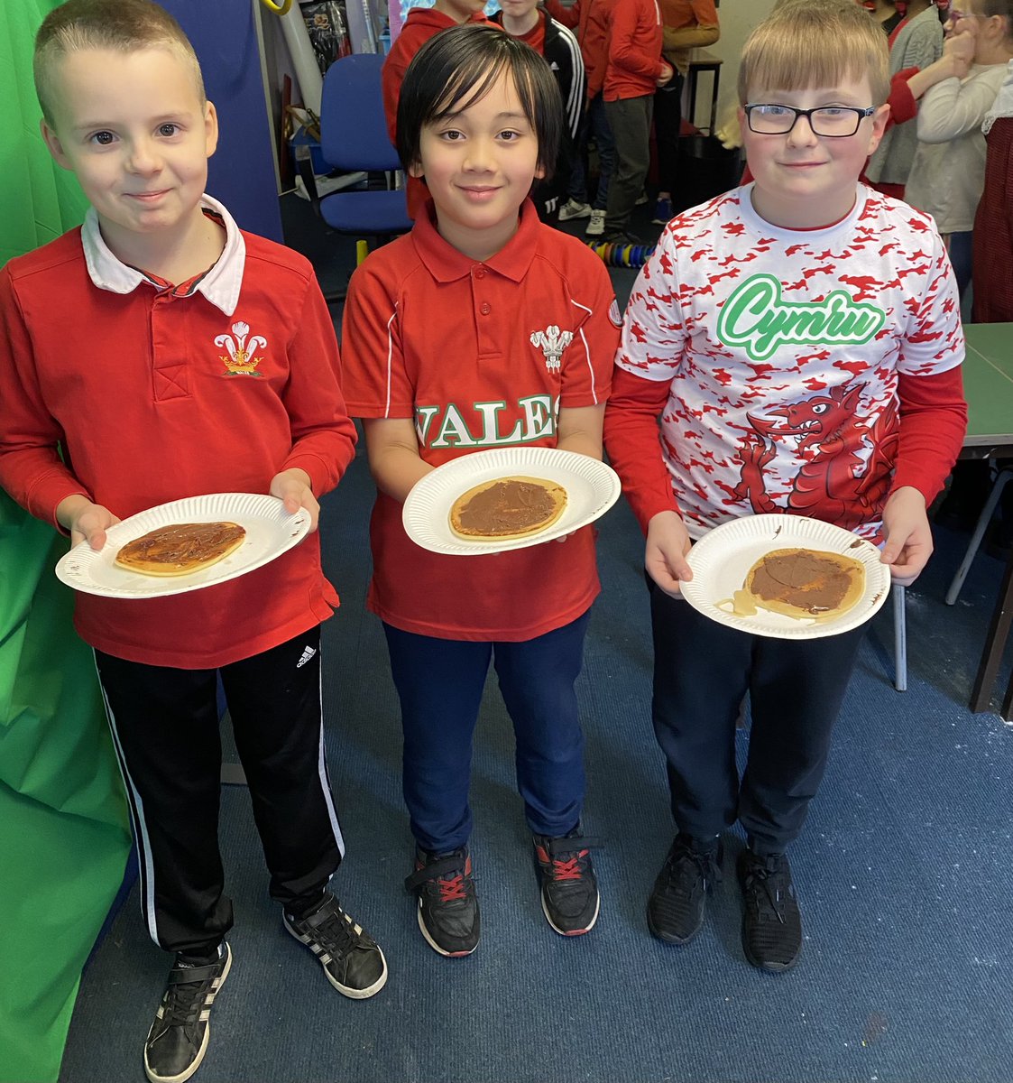 StMarysCarms's tweet photo. Class 3 made their own pancakes this morning to celebrate Shrove Tuesday. Safe to say Nutella was the favourite topping! https://t.co/2RMoVkOz1V