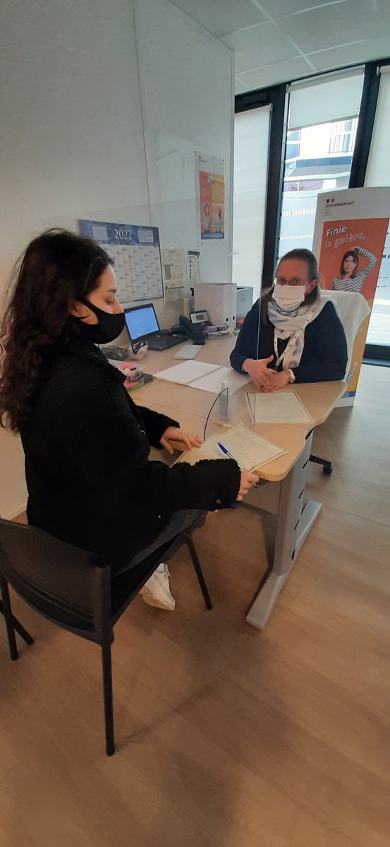 Thibaud_Gaucher's tweet photo. #TousMobilisés 🎙️"Je souhaite être accompagnée pour découvrir plusieurs secteurs d'activités "Ines, Contrat d'Engagement Jeune de l'agence @poleemploi_HDF Lille Vaucanson 🚀
Le CEJ, c’est quoi 📲💻⏩https://t.co/BZAGGDC1Te
#AvecPôleEmploi https://t.co/9wyOcPuWAX
