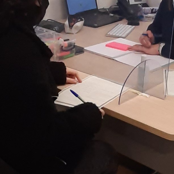 Thibaud_Gaucher's tweet photo. #TousMobilisés 🎙️"Je souhaite être accompagnée pour découvrir plusieurs secteurs d'activités "Ines, Contrat d'Engagement Jeune de l'agence @poleemploi_HDF Lille Vaucanson 🚀
Le CEJ, c’est quoi 📲💻⏩https://t.co/BZAGGDC1Te
#AvecPôleEmploi https://t.co/9wyOcPuWAX
