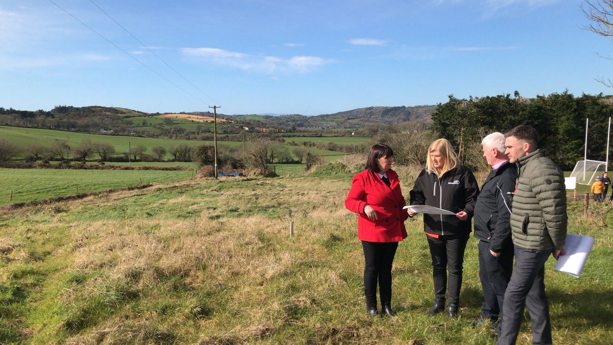 EirGrid's tweet photo. Today we are meeting community groups in #Dunmanway, #Carrigadrohid, #Kilmurry and #Rusheen (Cork) awarded by the Clashavoon-Dunmanway Community Benefit Fund. We are delighted to support their work, and we look forward to seeing the development of their projects. https://t.co/vD7qKqQEQR