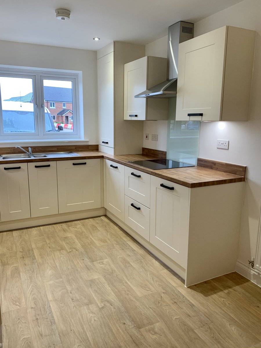 conniesdev's tweet photo. Handovers at Brook View for our Shared Ownership homes https://t.co/2QGfF99NZi