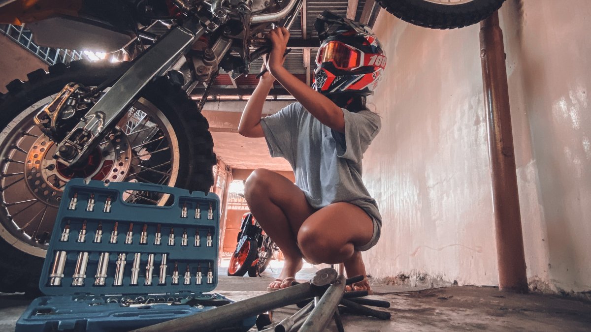 What Are The Best Dirt Bike Air Filter Oils &amp; Maintenance Tips?
Read More From Here: cutt.ly/sAyasnw

#tuesdayvibe #FatTuesday #March2022 #RideOrDie