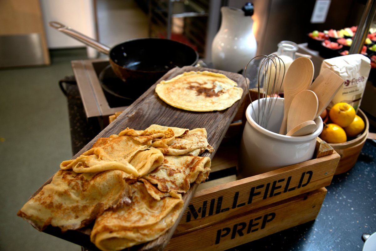Happy #PancakeDay! 🥞🤤

The amazing team at <a href="/Chartwells_UK/">Chartwells Schools</a> made some delicious pancakes for the Millfield Prep and Pre-Prep pupils. 👏

If you are having pancakes later today, reply to this tweet with your creations! 🧑‍🍳