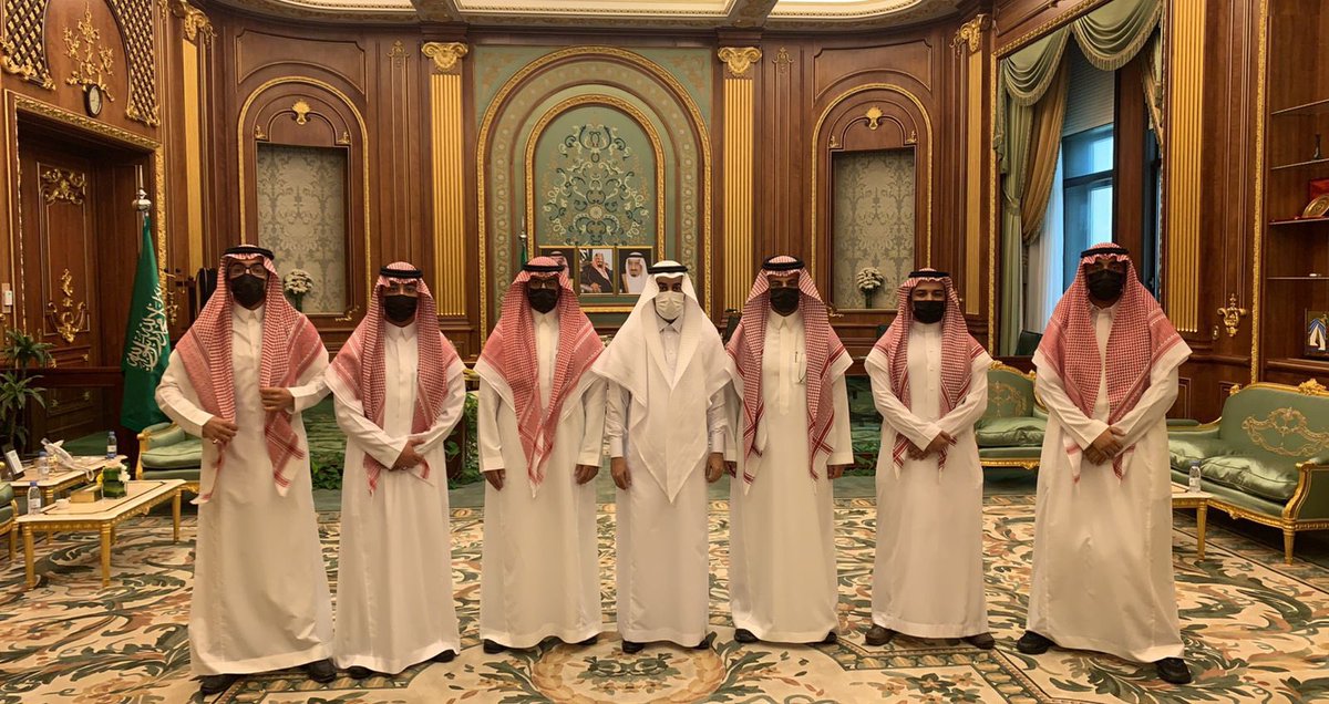 #KSUPSC | - جانب من زيارة نادي العلوم السياسية لمقر "مجلس الشورى" اليوم الثلاثاء، جرى خلالها التجول في مرافق المجلس، والتعرف على طبيعة عمله واختصاصاته.
